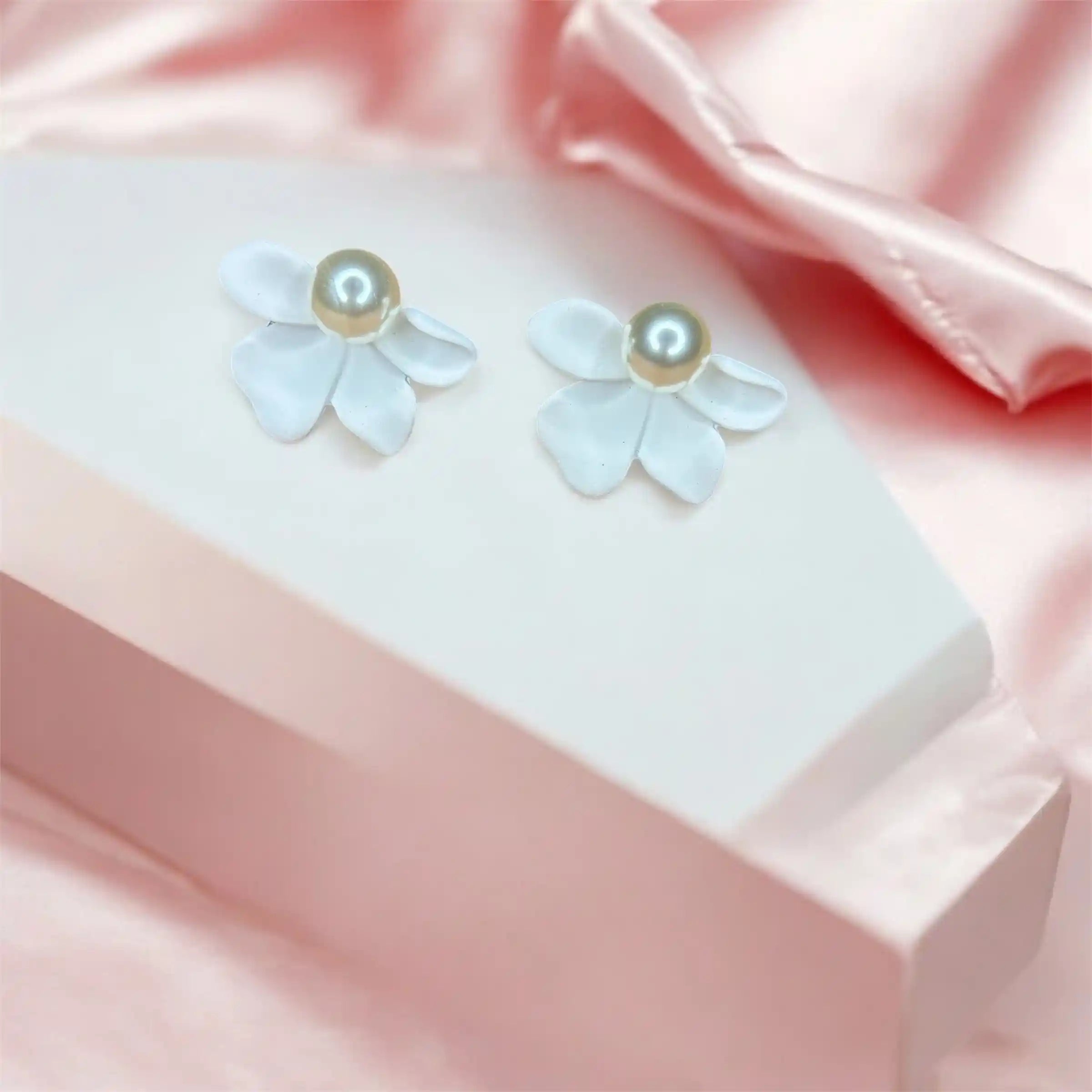 Pearl Petals Earrings
