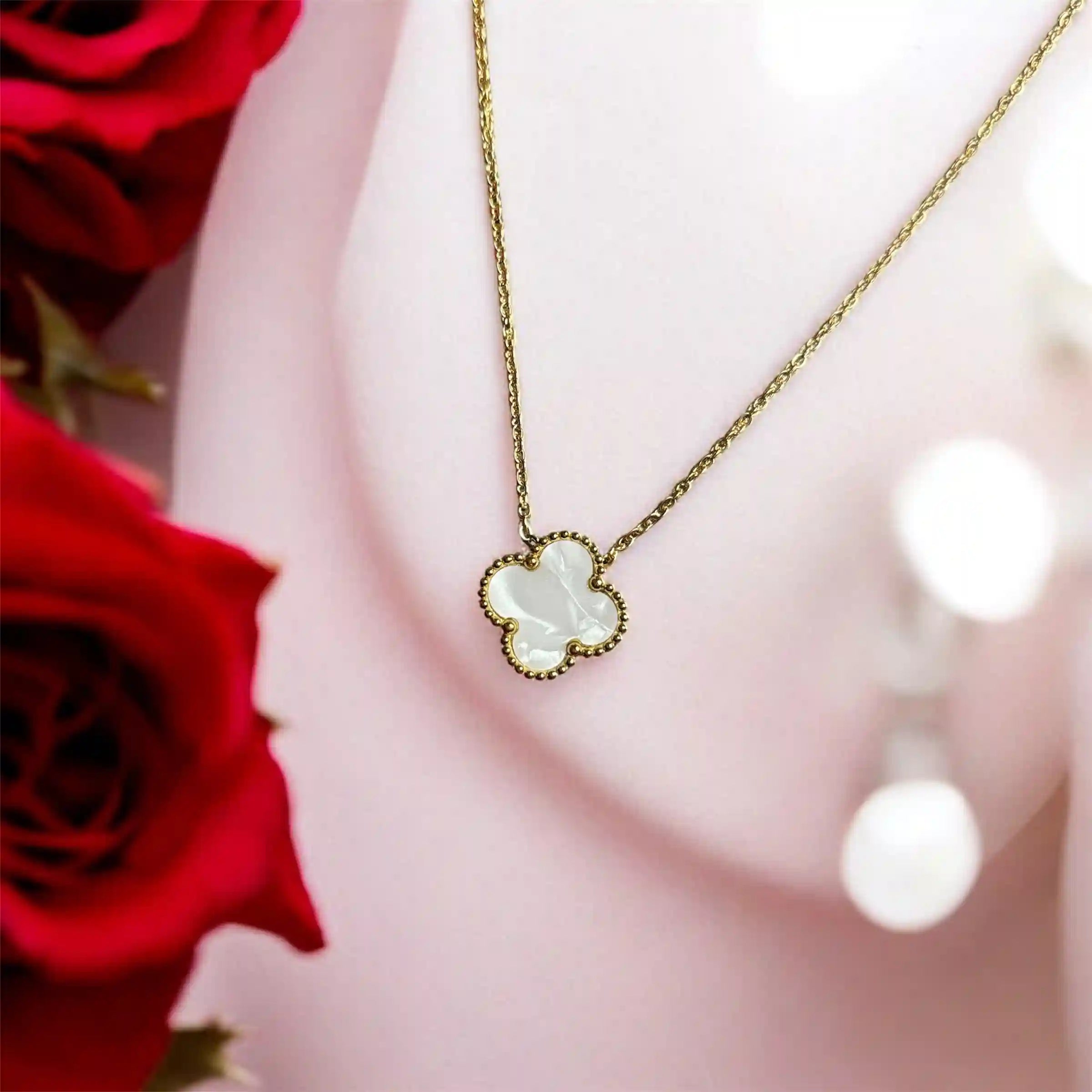 Clover Necklace (White)