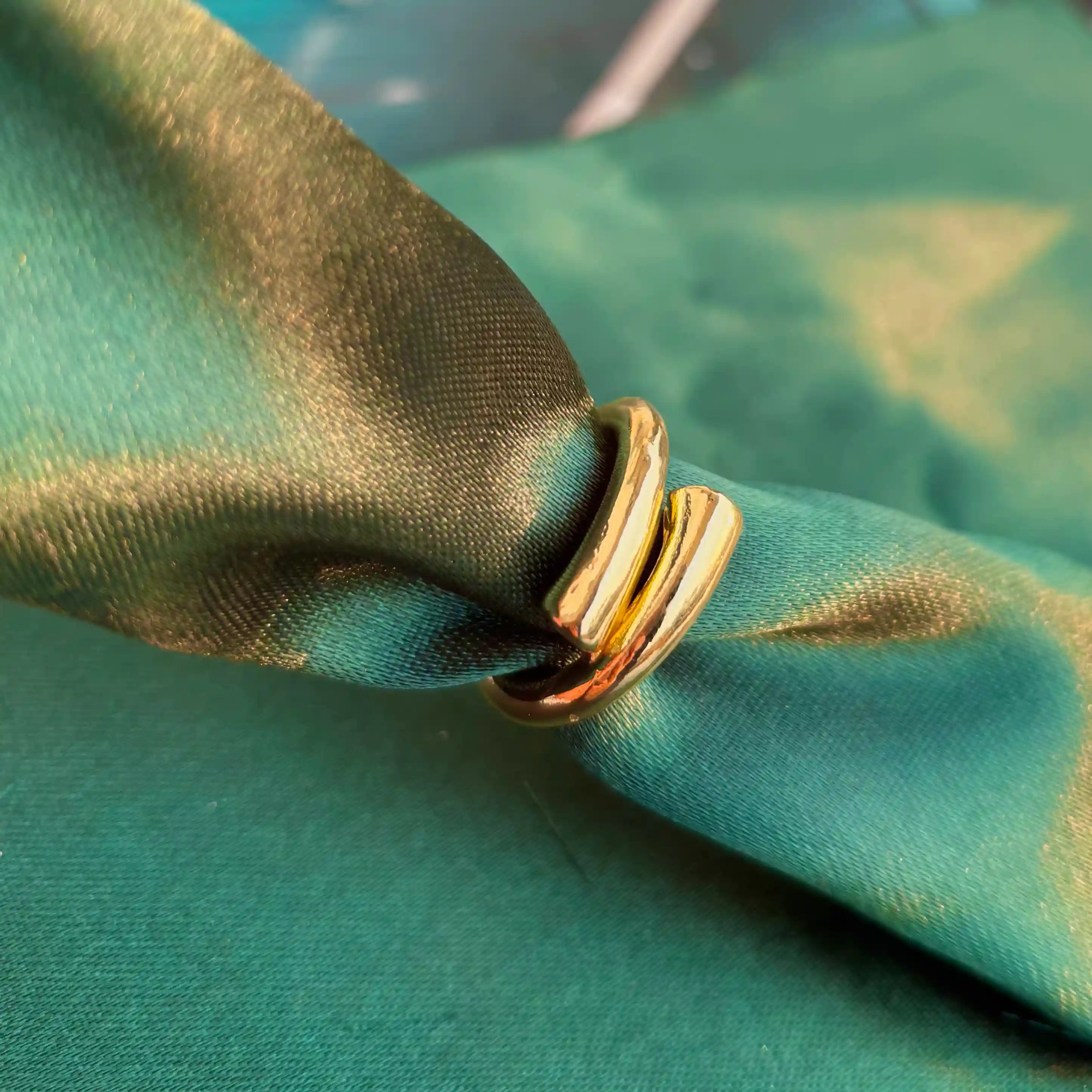 Dual Arc Ring