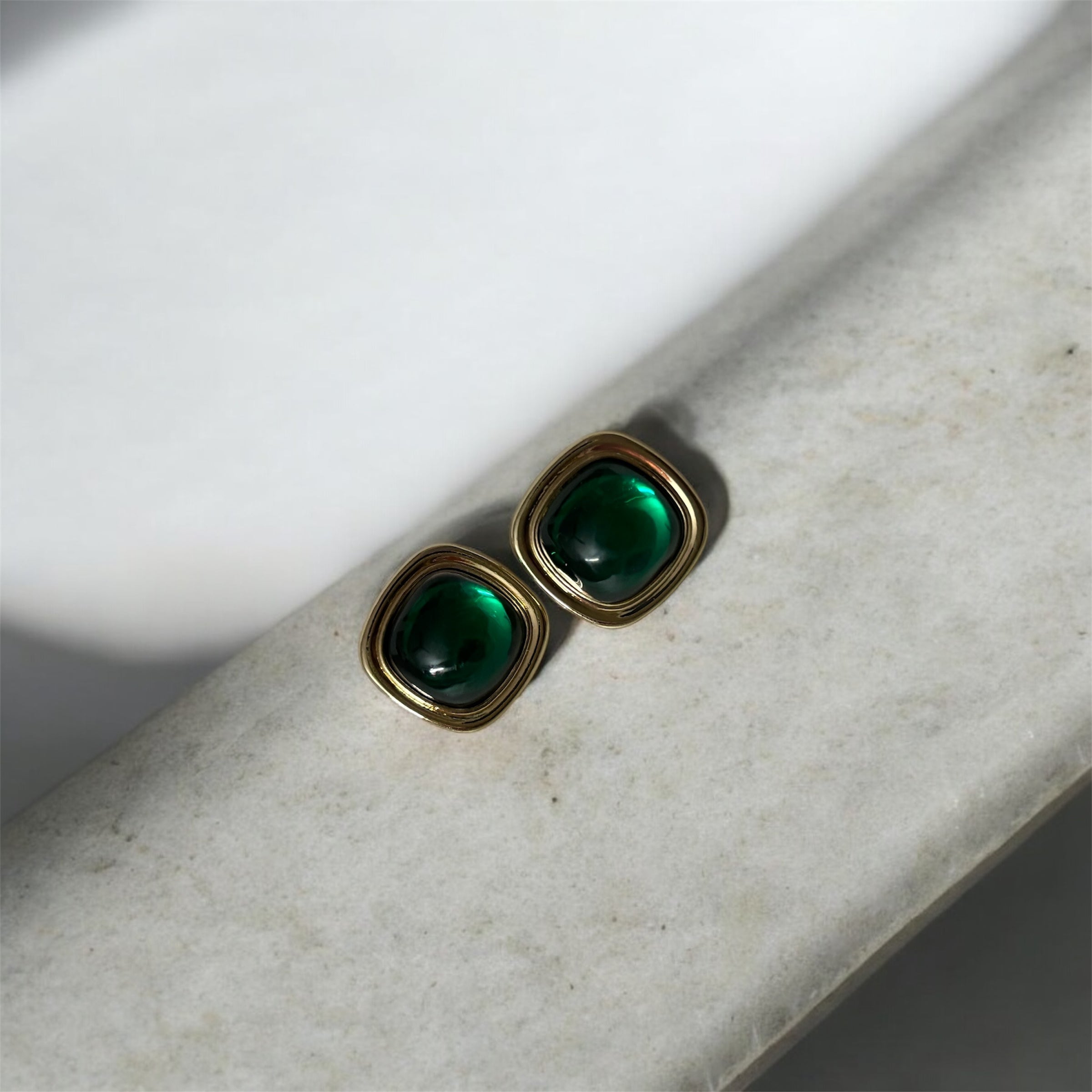 Green cubes