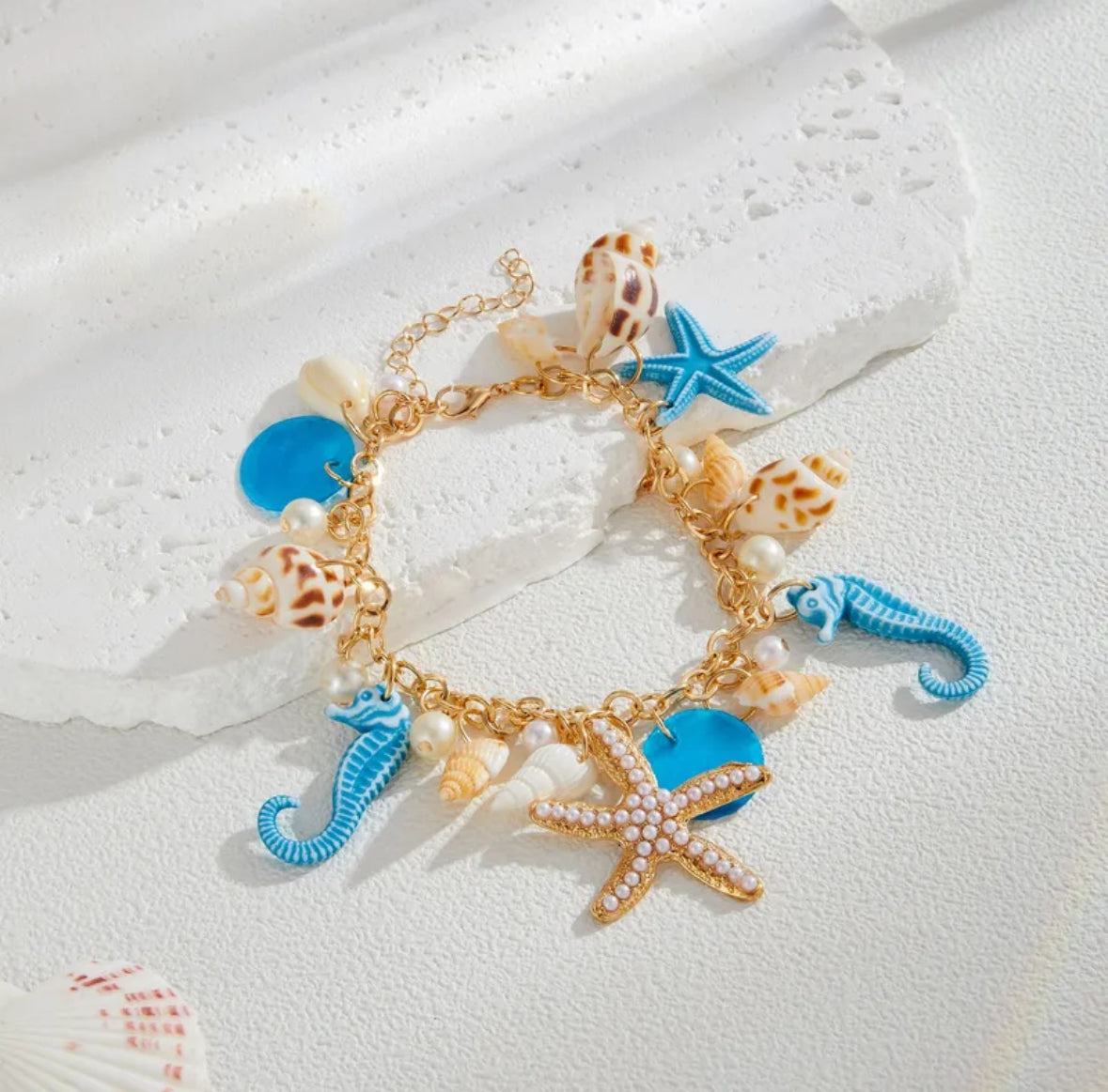 Beachy Charm Bracelet (Blue)