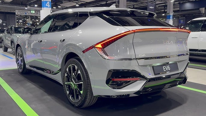 Kia की लक्जरी कार तगड़े परफॉर्मेंस के साथ हुई लॉन्च, फ्यूचरिस्टिक लुक के साथ मिल रहा 500km का ड्राइविंग रेंज